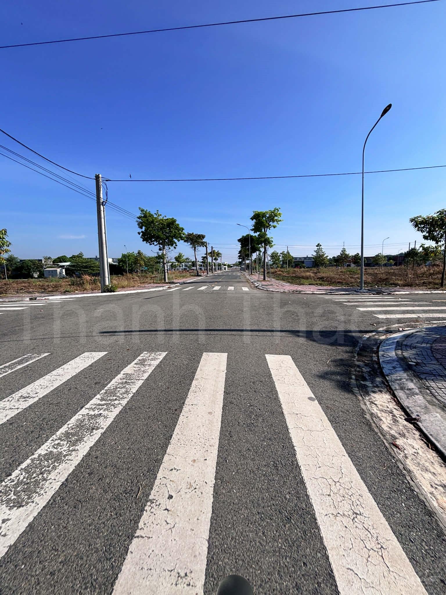 ĐẤT MẶT TIỀN ĐƯỜNG NHỰA TRỤC CHÍNH - DÂN CƯ HIỆN HỮU