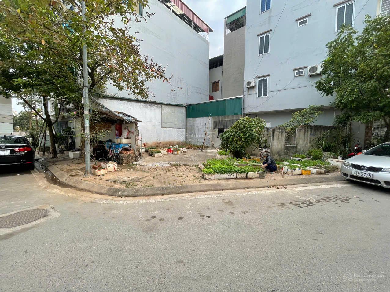 CỰC PHẨM, 75M2 ĐẤT VĂN TIẾN DŨNG, MẶT TIỀN 6M, NGÕ Ô TÔ TRÁNH VÀO NHÀ 2 THOÁNG, NHỈNH 11 TỶ