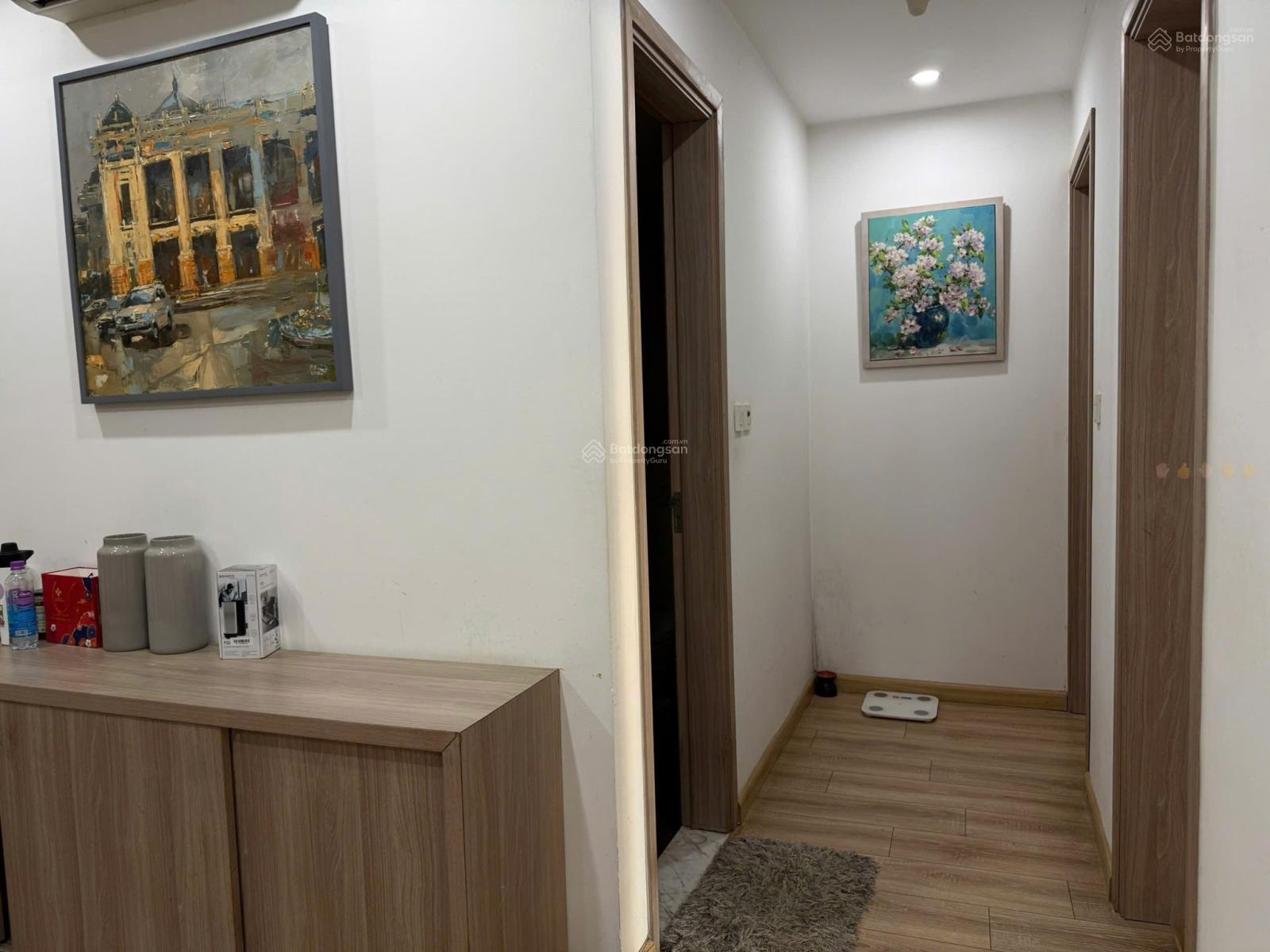 Bán CHCC N09B2 Thành Thái, 123m2 4 phòng ngủ, view ban công công đẹp ra hồ Bán CHCC N09B2 Thành Thái, 123m2 4 phòng ngủ, view ban công công đẹp ra hồ