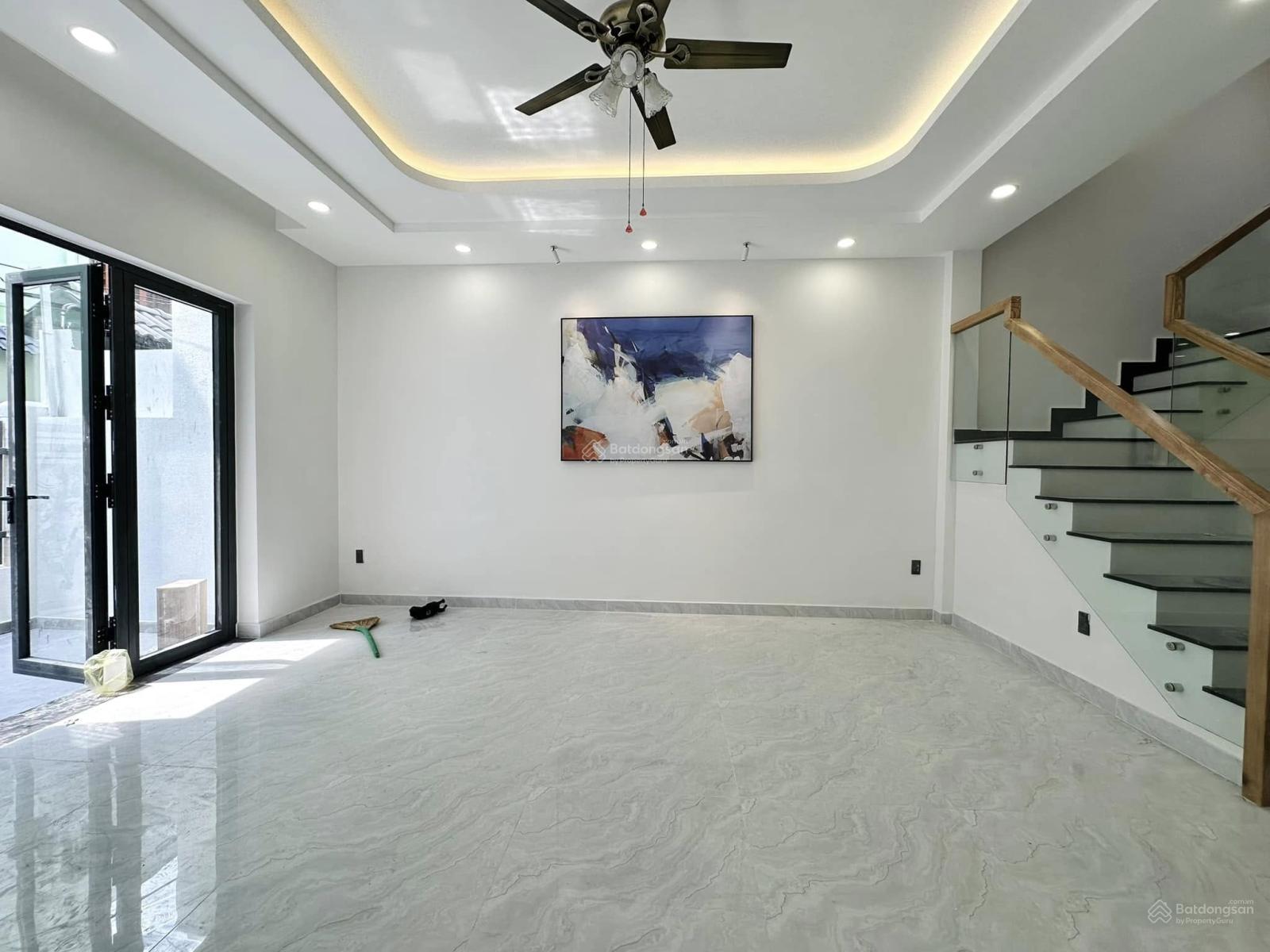 RẺ NHẤT, NHÀ DÂN XÂY 35M2 VĂN TIẾN DŨNG - CẦU DIỄN, 30M, Ô TÔ TRÁNH GIÁ NHỈNH 6 TỶ RẺ NHẤT, NHÀ DÂN XÂY 35M2 VĂN TIẾN DŨNG - CẦU DIỄN, 30M, Ô TÔ TRÁNH GIÁ NHỈNH 6 TỶ