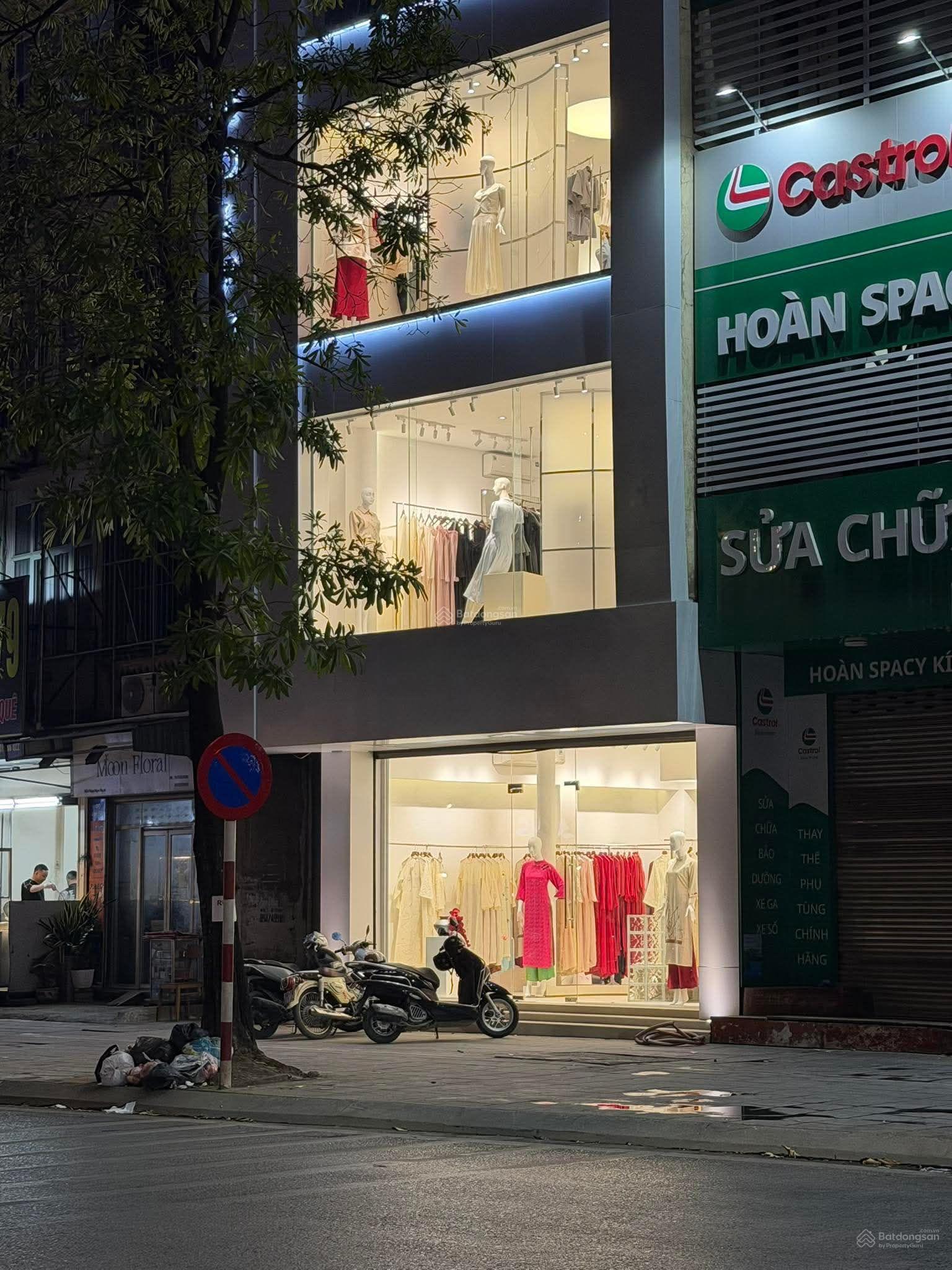 cho thuê nhà mặt phố NGUYỄN CHÍ THANH - Đống Đa, dt 55 m2 x 5 tầng, MT 5.5m, Giá 50 tr, thông sàn