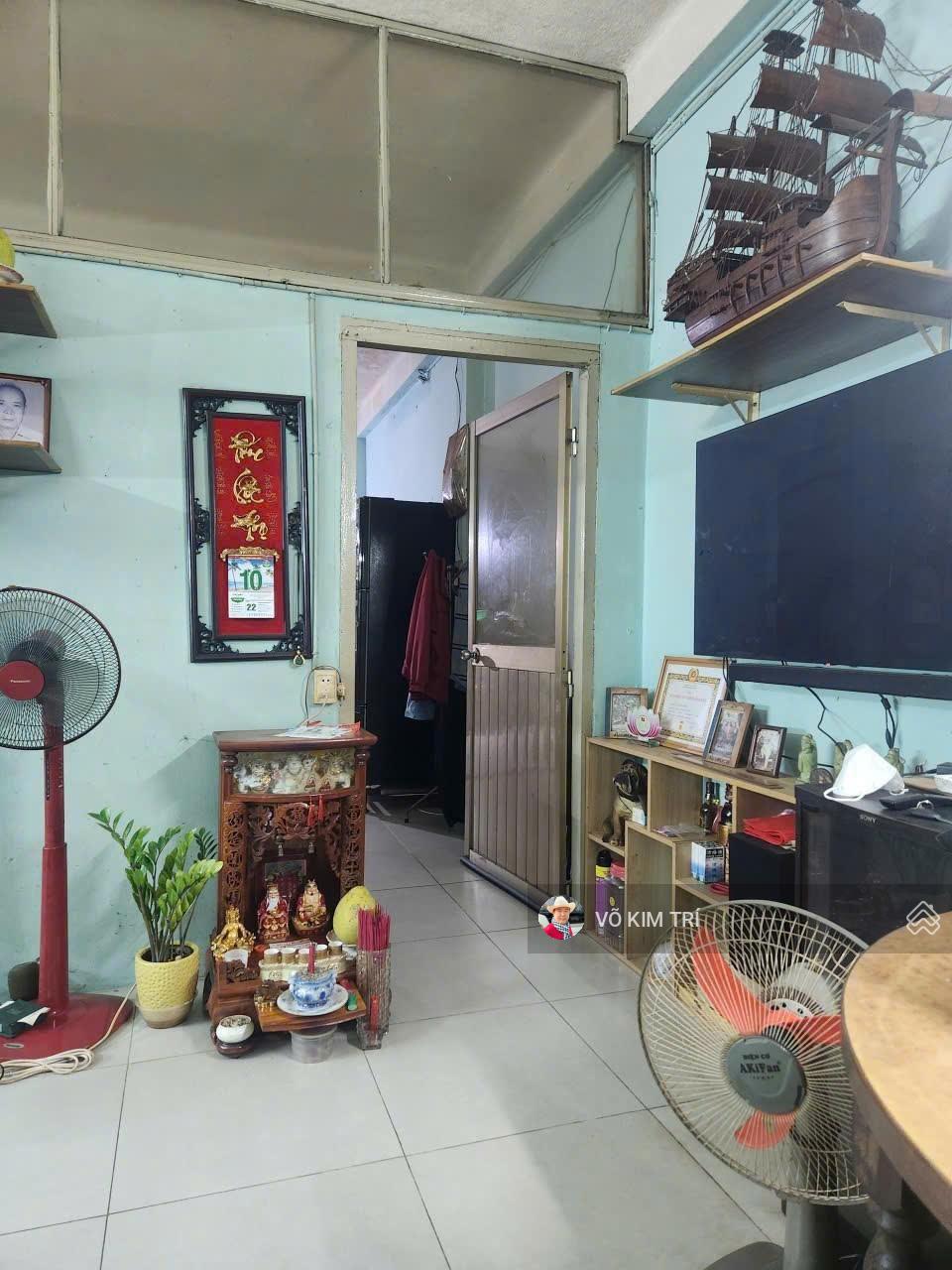 Quận 1 CC Trần Đình Xu 54m SHR giá 2,9 tỷ