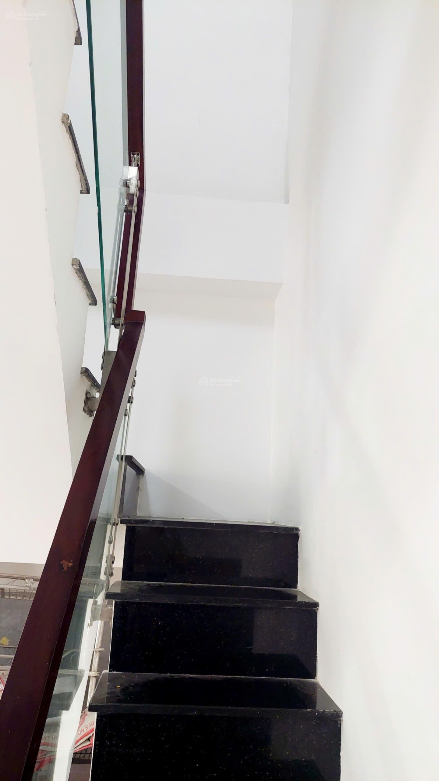 Nhà 1T1L hẻm ba gác đường Nam Hòa, Phước Long A, Q9, DT 40m², 4.35tỷ TL.