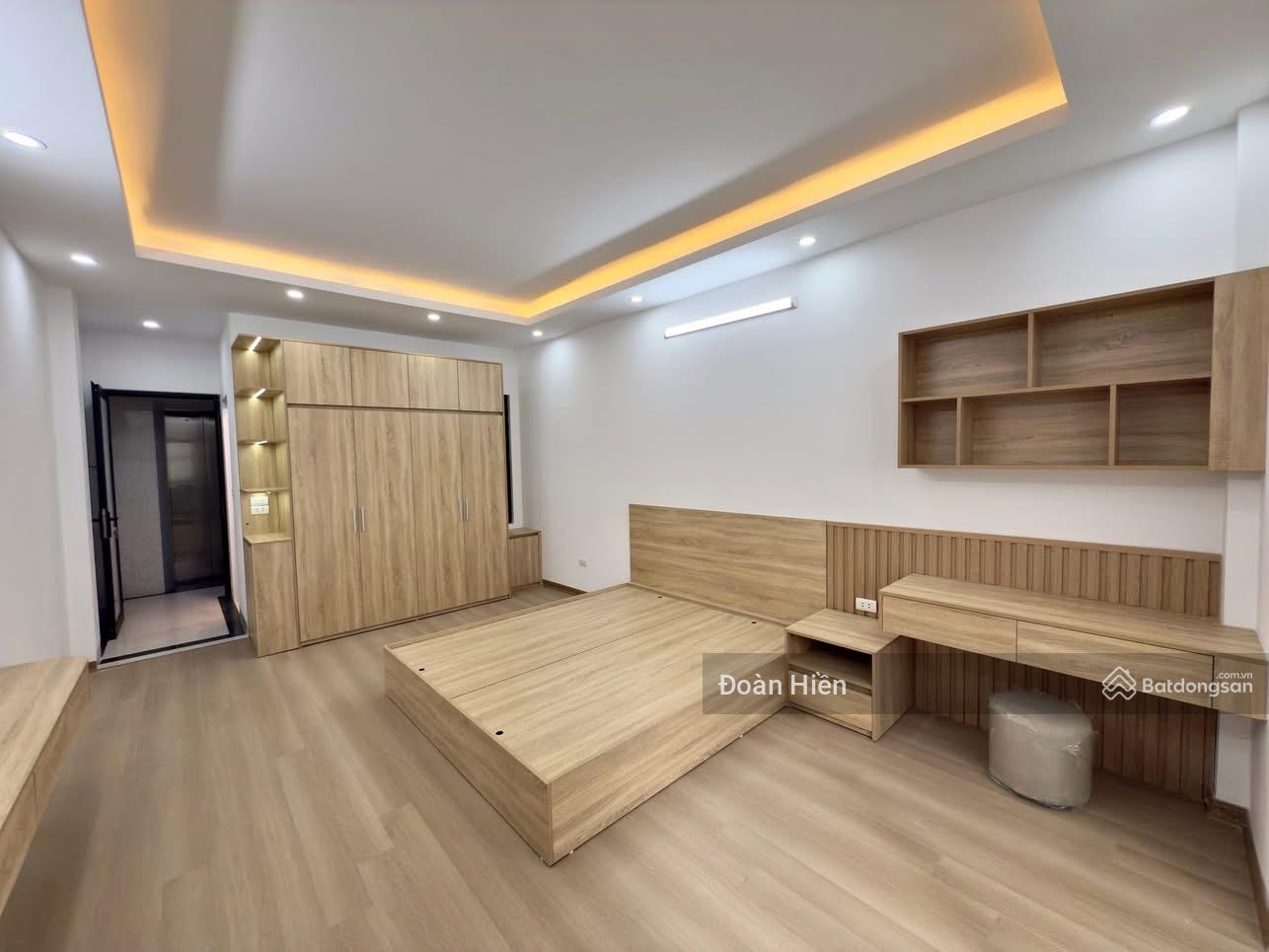 Không thể đẹp hơn! Nhà Ngọc Hà, ngõ rộng, nông, 1p ra phố, dân xây, full NT, 43m2*5T, 4PN, ở ngay