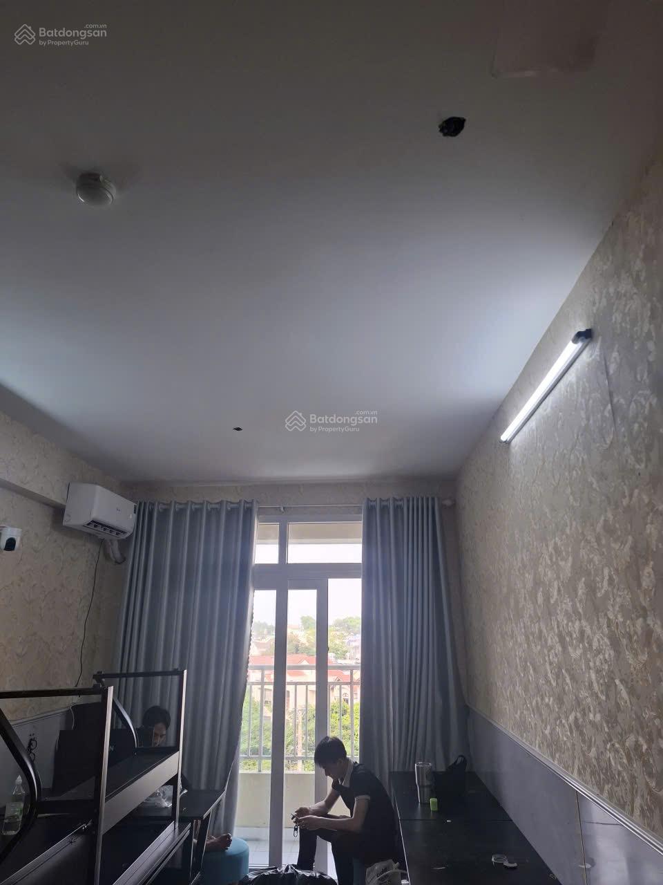 Cho thuê căn hộ Tô Ký Tower Q12, căn góc 65m2, 2PN - 2WC, ban công lớn, có nội thất, giá 7 triệu