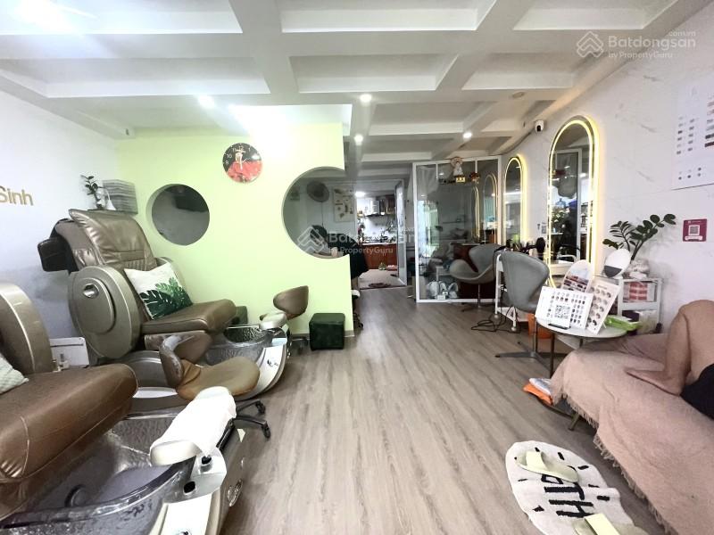 BÁN NHÀ MẶT TIỀN 54M2 3 TẦNG NGANG 4,2M NỞ HẬU KD ĐỈNH VIP LÊ QUÝ ĐÔN 9.9 TỶ.