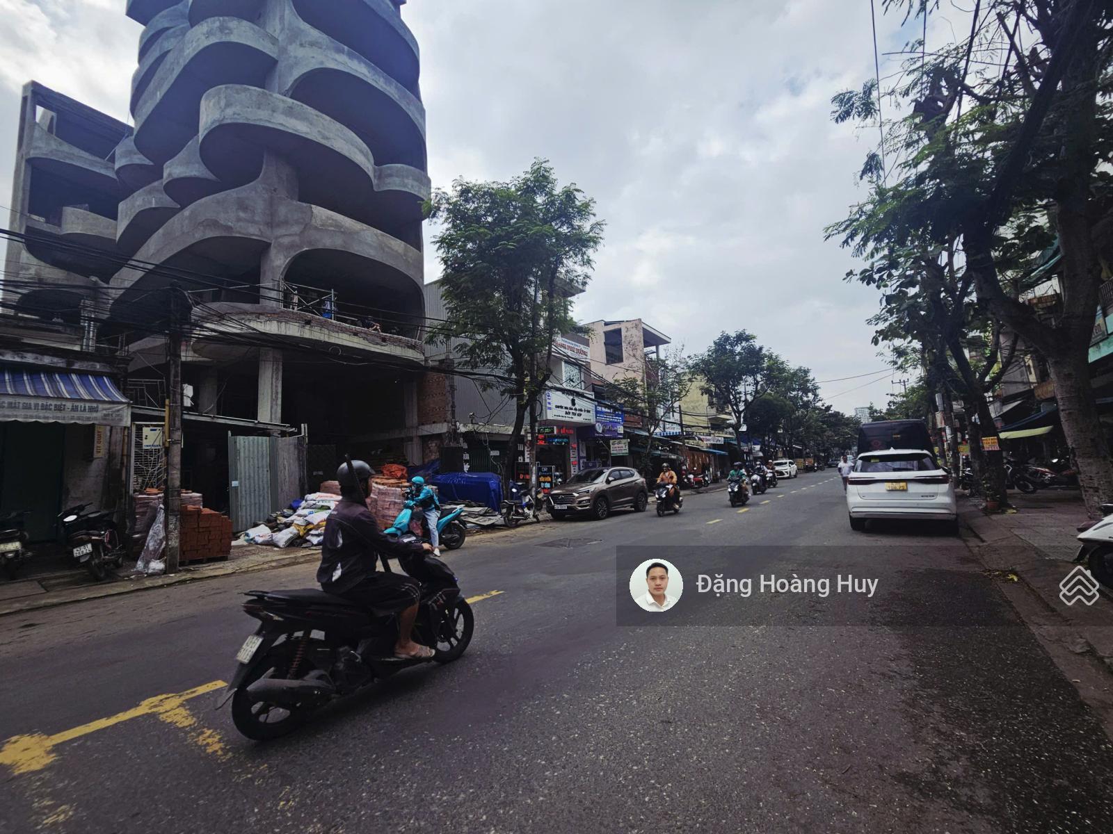 Bán đất đường Nguyễn Công Trứ - vị trí đẹp tiềm năng - giá tốt