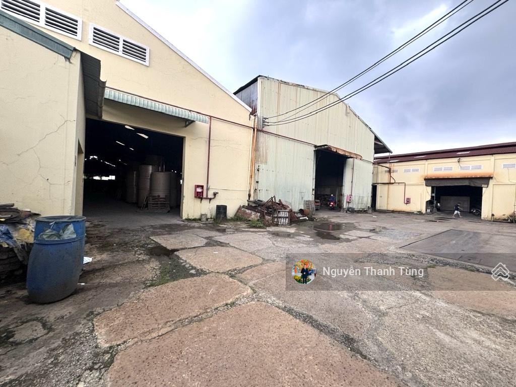Bán Nhà Xưởng 2 Mặt tiền Đường nhánh NGUYỄN VĂN QUÁ, Diện tích 3.551m2 (54 x 66), gần Cầu Tham Lươn