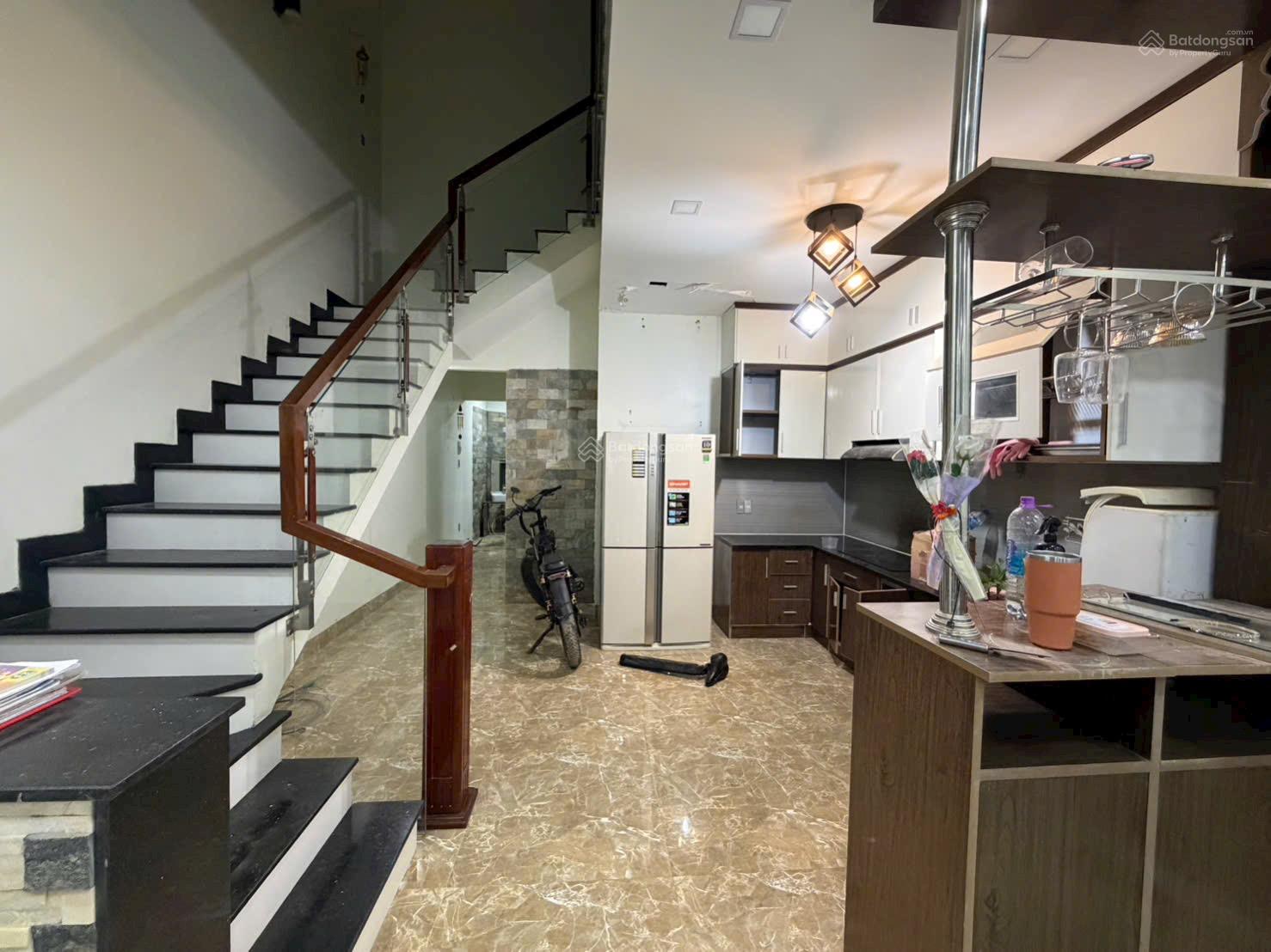 Bán nhà đẹp tại xã Vĩnh Trung, phường Tây Nha Trang. Đường hiện trạng rộng 5 mét