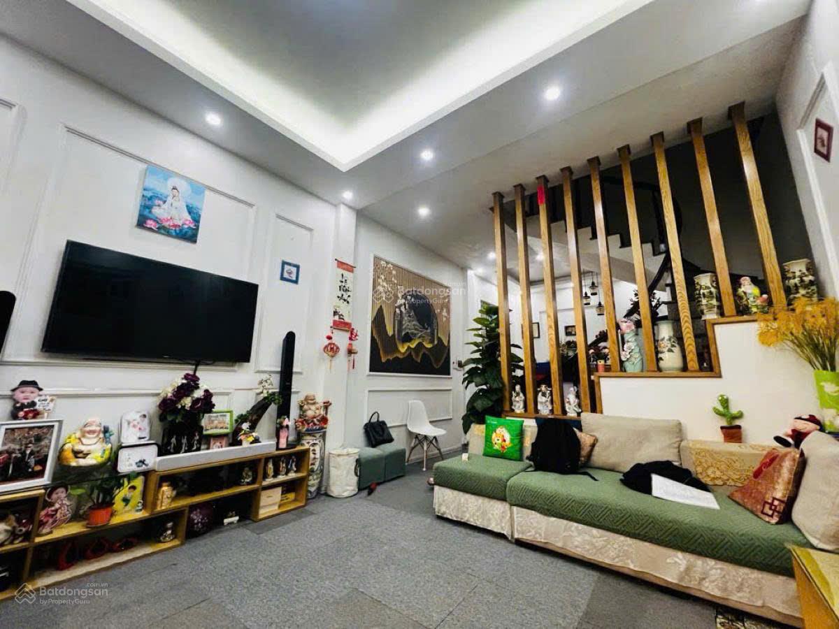 Siêu rẻ Vương Thừa Vũ, 40m2x4T, ngõ thông ô tô 7 chỗ qua, gần ngã tư sở, giá 7,65 tỷ (Nhà chuẩn)