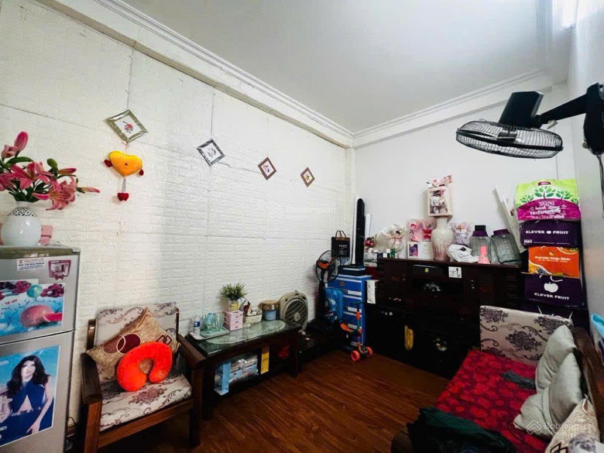 Siêu rẻ Vương Thừa Vũ, 40m2x4T, ngõ thông ô tô 7 chỗ qua, gần ngã tư sở, giá 7,65 tỷ (Nhà chuẩn)