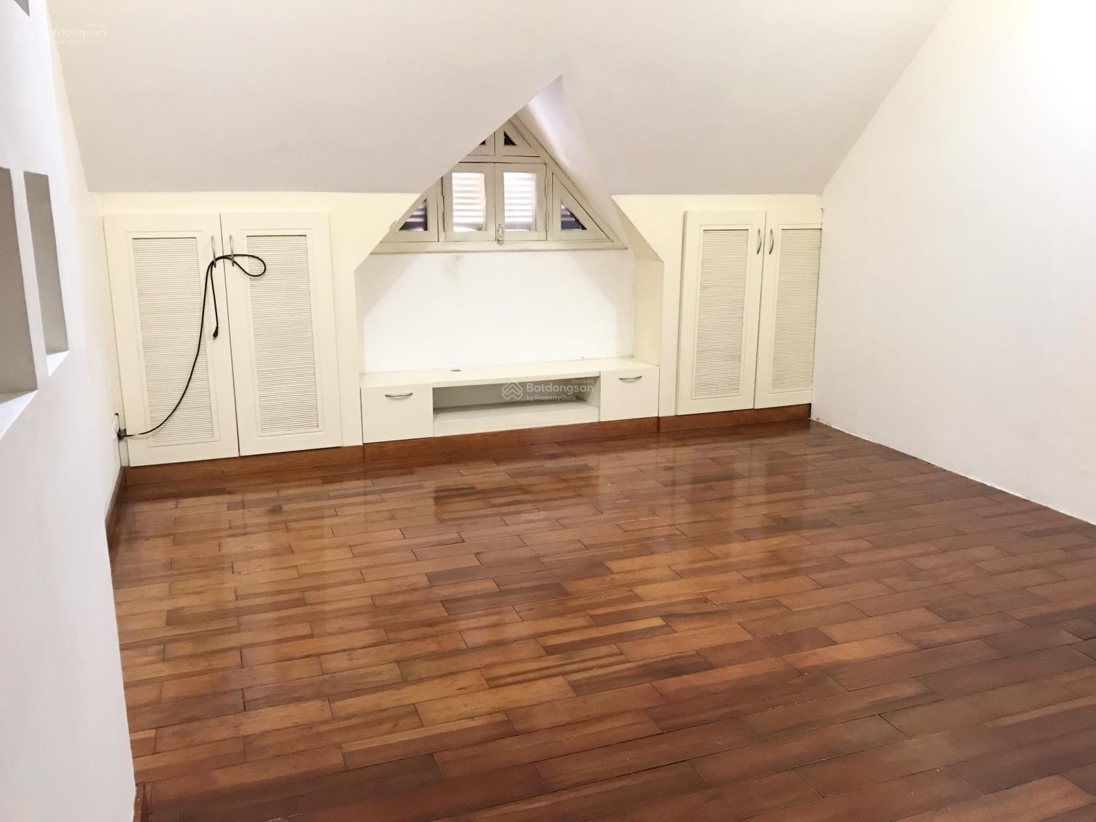 Phân lô khu Văn Cao 85m2x6T với mặt tiền lô góc 20m, nhiều phòng sử dụng phù hợp VP, KD giá 40tr/th