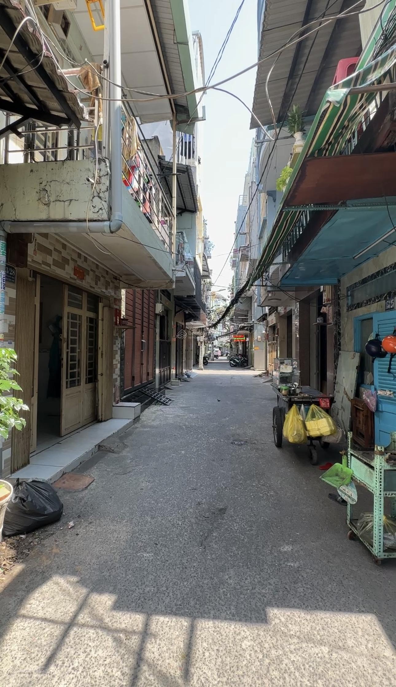 Bán Nhà 5 Tầng Hẻm 5m Nguyễn Tiểu La, P.5, Quận 10, DT: 4.5 x13m, 12 Phòng Cho Thuê Bán Nhà 5 Tầng Hẻm 5m Nguyễn Tiểu La, P.5, Quận 10, DT: 4.5 x13m, 12 Phòng Cho Thuê