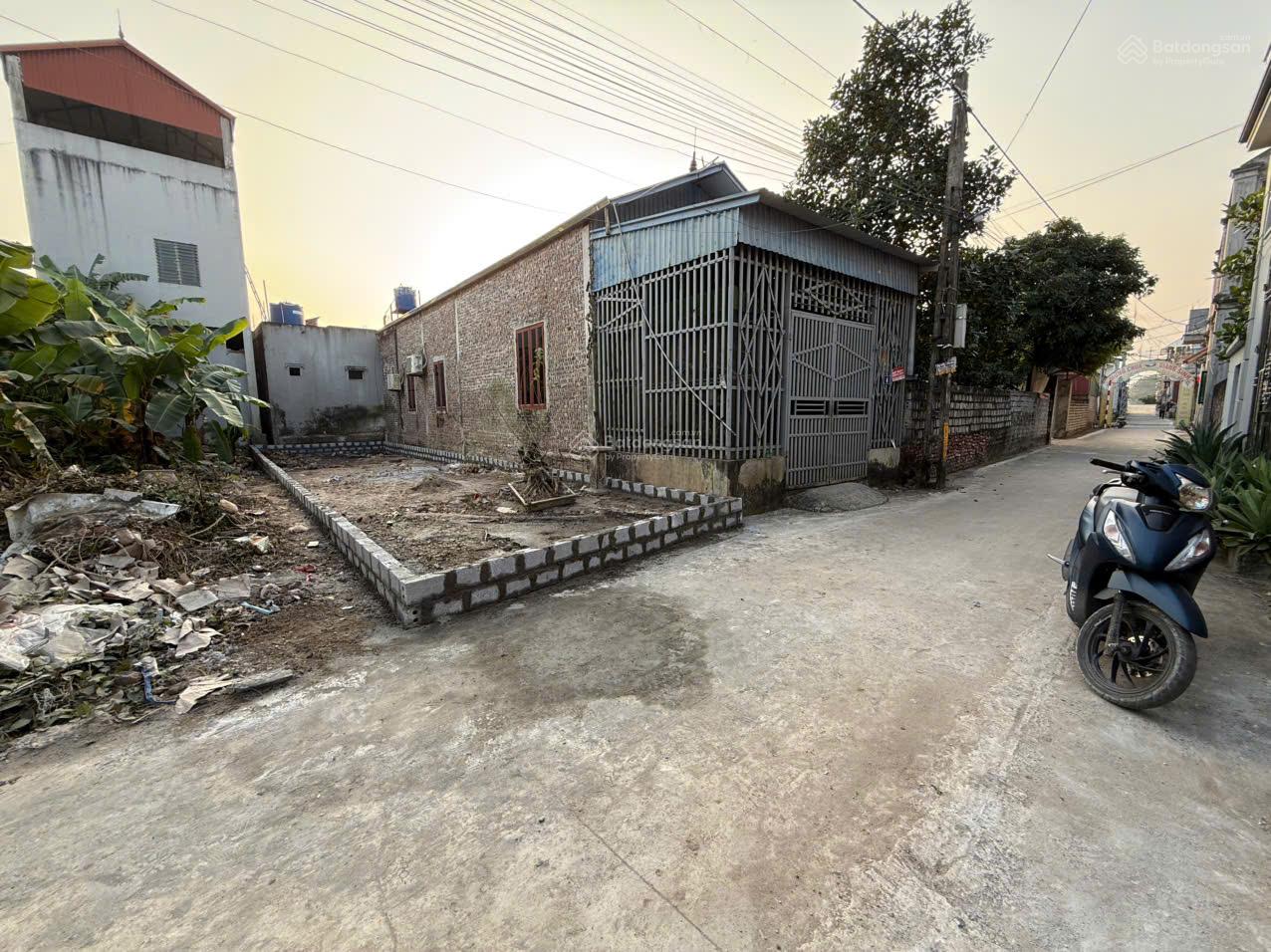 Chính chủ bán đất giá 1,2 tỷ, Sổ đỏ, Khu dân cư hiện hữu, Pháp lý chuẩn