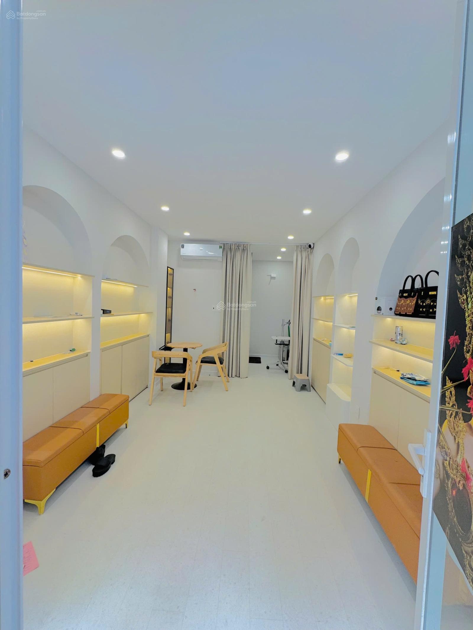 Bán nhà 3 tầng mặt tiền đường Vĩnh Viễn, P. 9, Quận 10, chỉ 7.5 tỷ, kinh doanh sầm uất