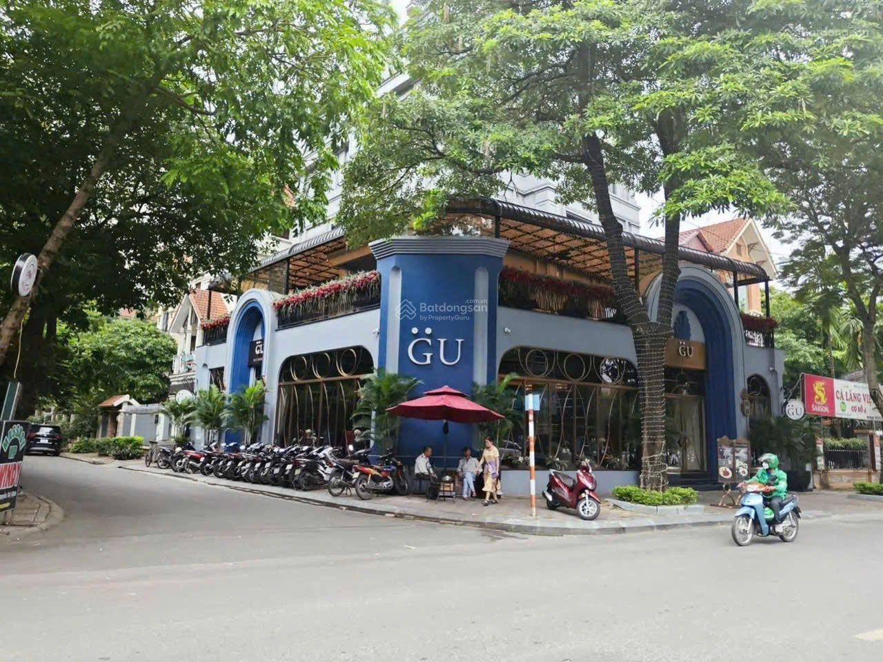 Lô góc 3 mặt tiền phố Quang Trung - Hoàn Kiếm - DT 70m2 * 2 tầng - giá 85tr - nhận diện thương hiệu