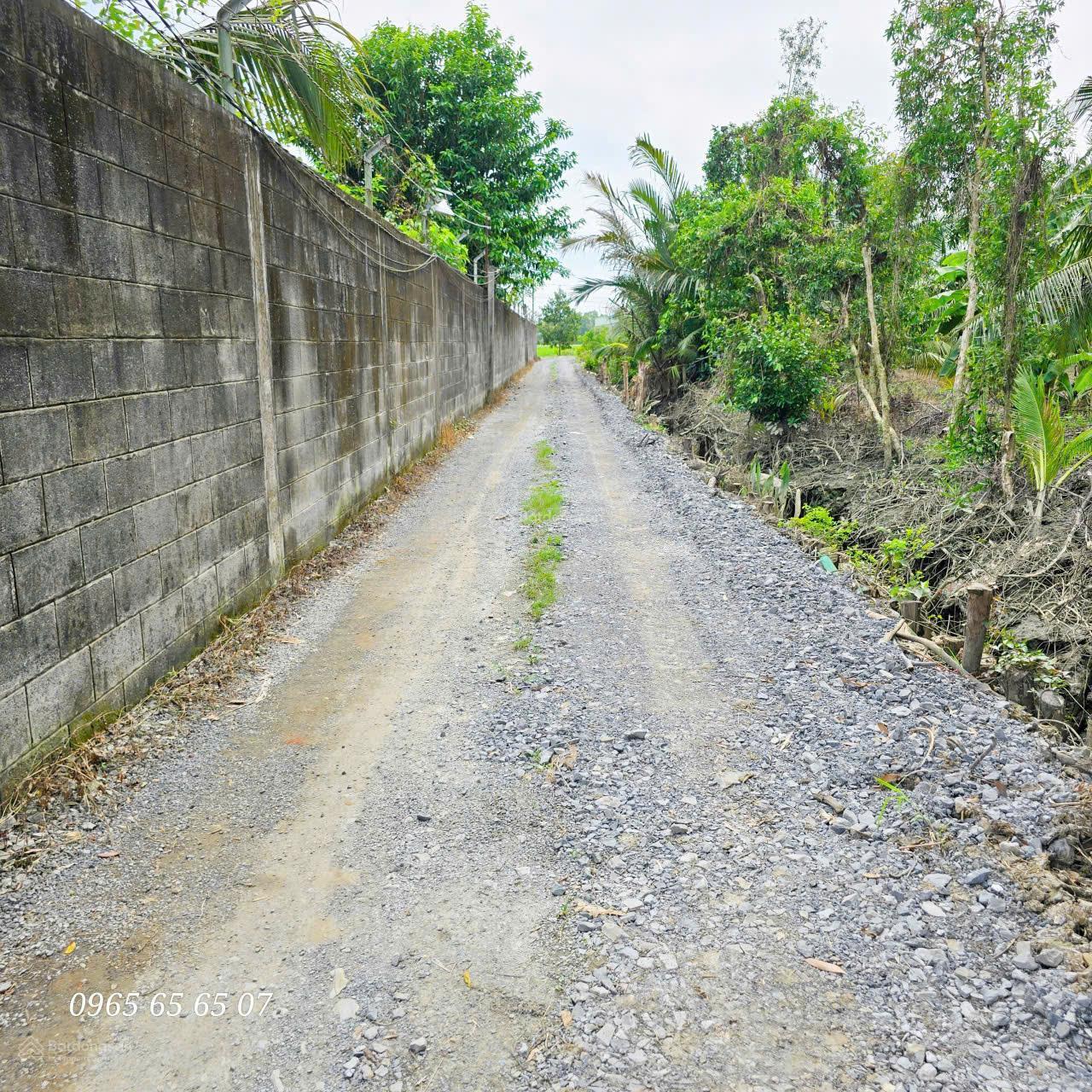 Bán 700m² đất thổ cư Tân Bửu - Giáp TP.HCM 1,1km - Gần cao tốc 1,2km