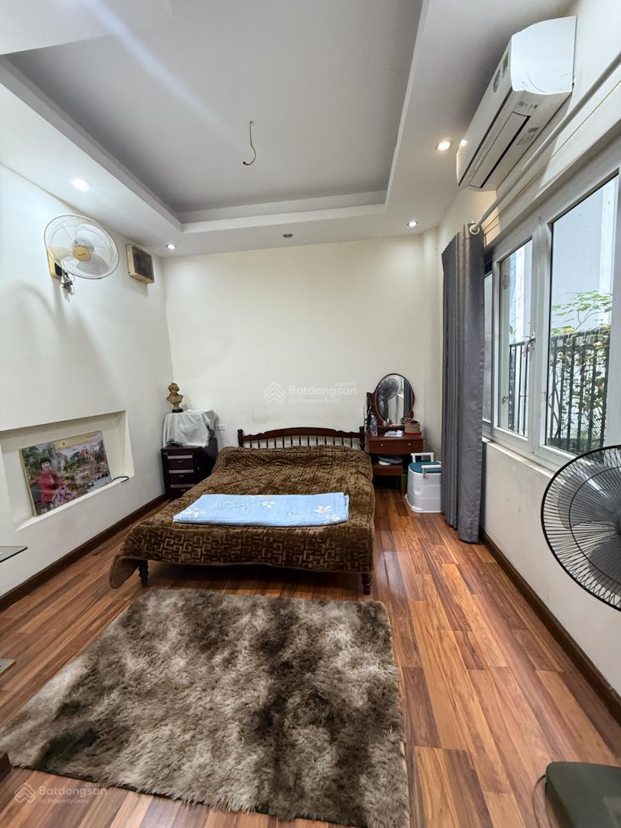 Ngõ rộng 2 thoáng, gần oto, dân xây full NT. Tiện ích, dân trí cao. Dt 59m 5T mt5,2m giá 15,9 tỷ Ngõ rộng 2 thoáng, gần oto, dân xây full NT. Tiện ích, dân trí cao. Dt 59m 5T mt5,2m giá 15,9 tỷ