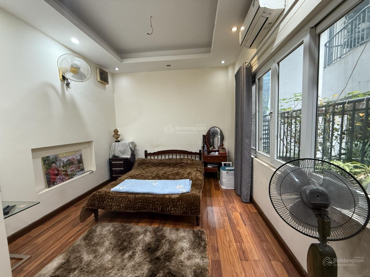 Ngõ rộng 2 thoáng, gần oto, dân xây full NT. Tiện ích, dân trí cao. Dt 59m 5T mt5,2m giá 15,9 tỷ Ngõ rộng 2 thoáng, gần oto, dân xây full NT. Tiện ích, dân trí cao. Dt 59m 5T mt5,2m giá 15,9 tỷ