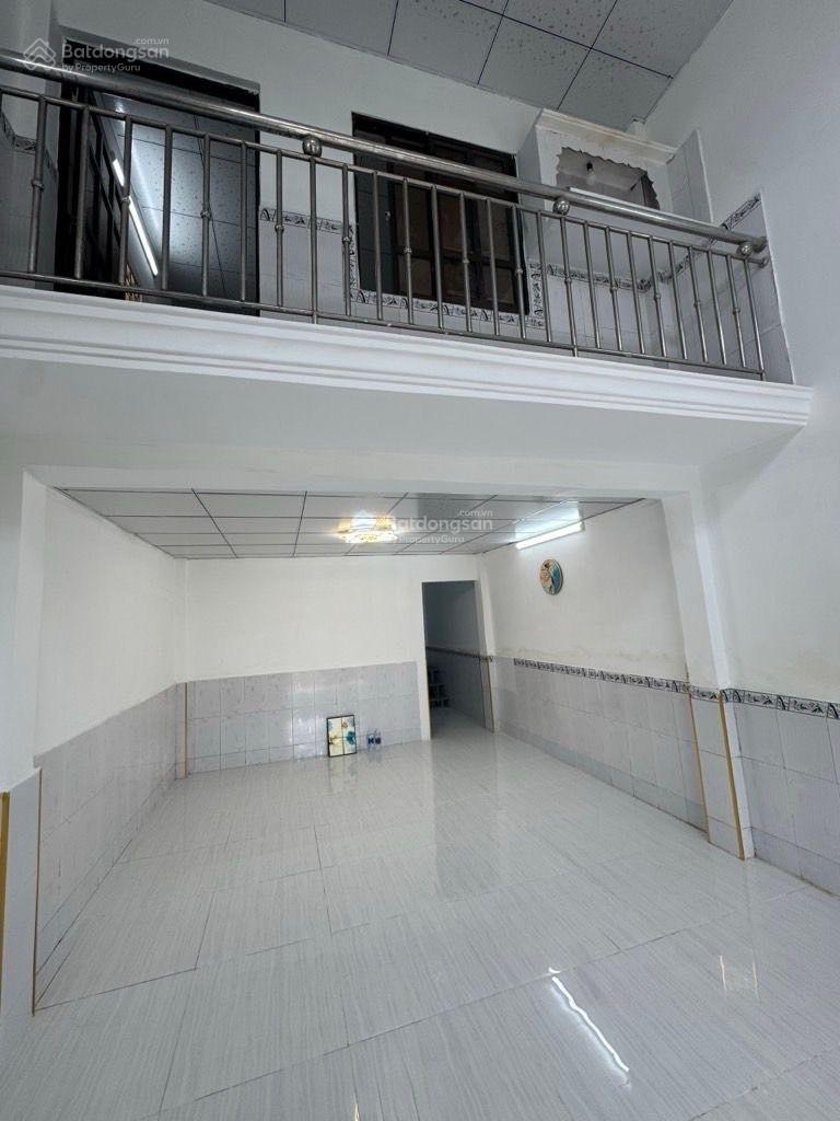 NGAY AEON MALL TÊN LỬA - HẺM XE HƠI - DTSD 70m2 - TIỆN ÍCH XUNG QUANH KHÔNG THIẾU GÌ
