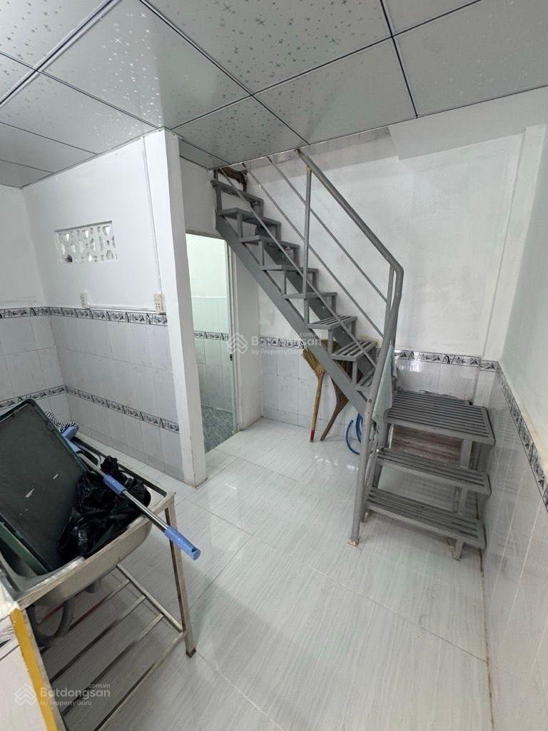 NGAY AEON MALL TÊN LỬA - HẺM XE HƠI - DTSD 70m2 - TIỆN ÍCH XUNG QUANH KHÔNG THIẾU GÌ