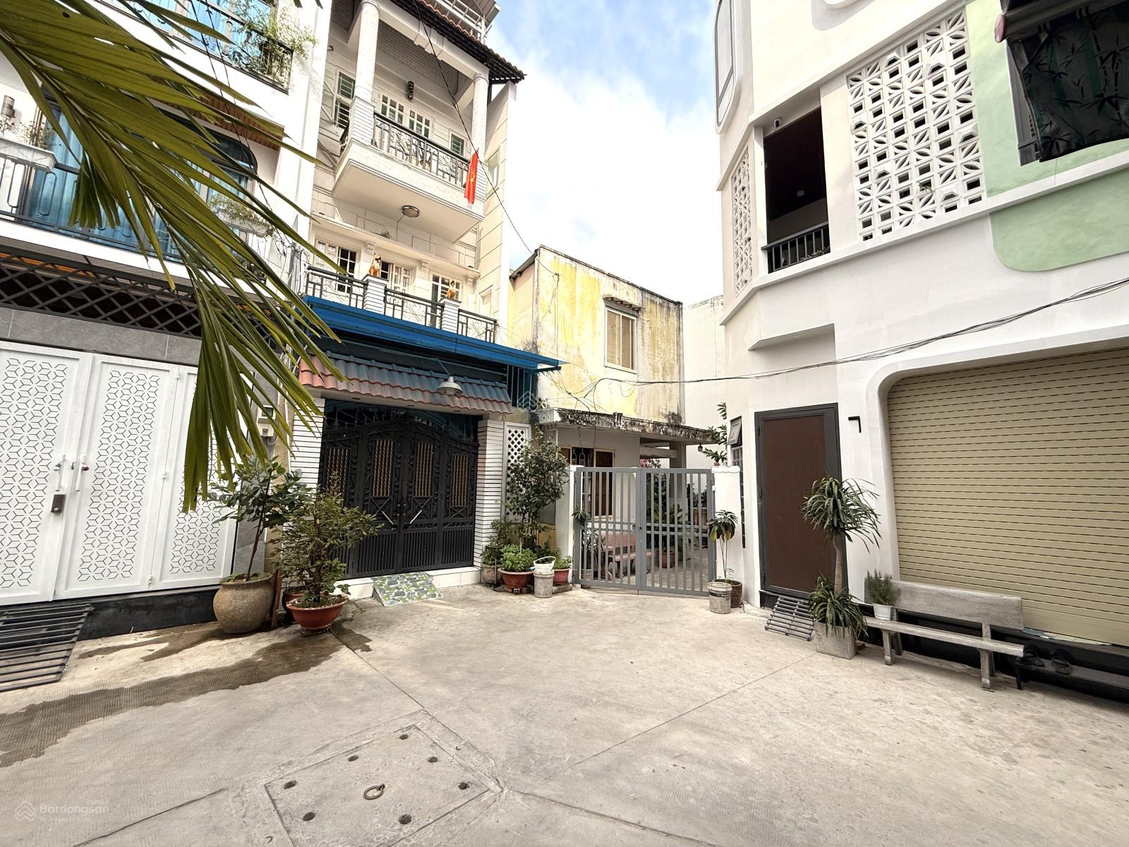 CHÍNH CHỦ LÂU ĐỜI - PHÙ HỢP XÂY MỚI CAO TẦNG - KINH DOANH CHDV - 140m2 ĐẤT - LÊ QUANG ĐỊNH, BT