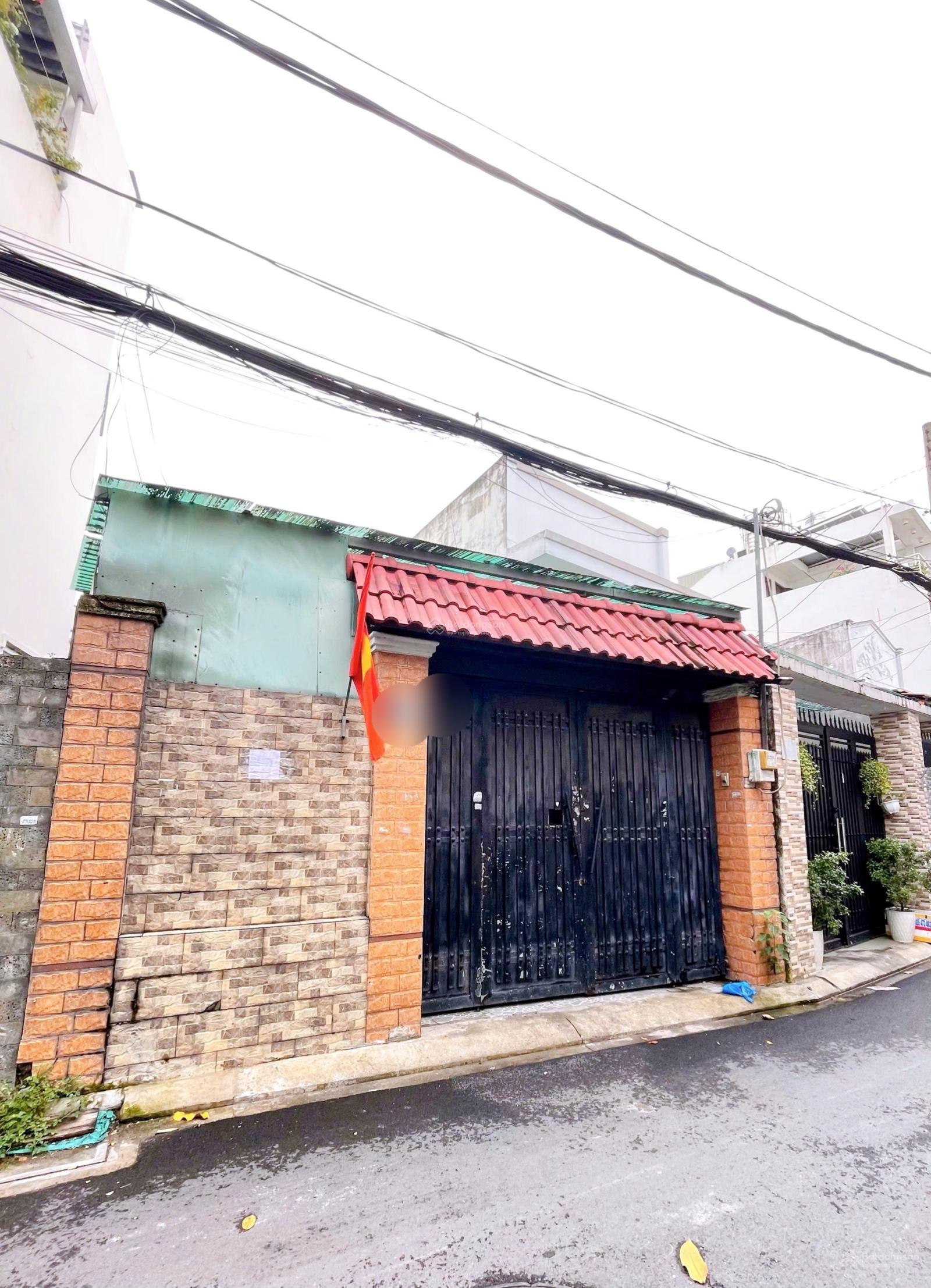 Bán nhà mặt tiền nội bộ Phường Tân Sơn Nhì, Quận Tân Phú. DT: 5,4x19m, nở hậu - Cấp 4 tiện xây mới