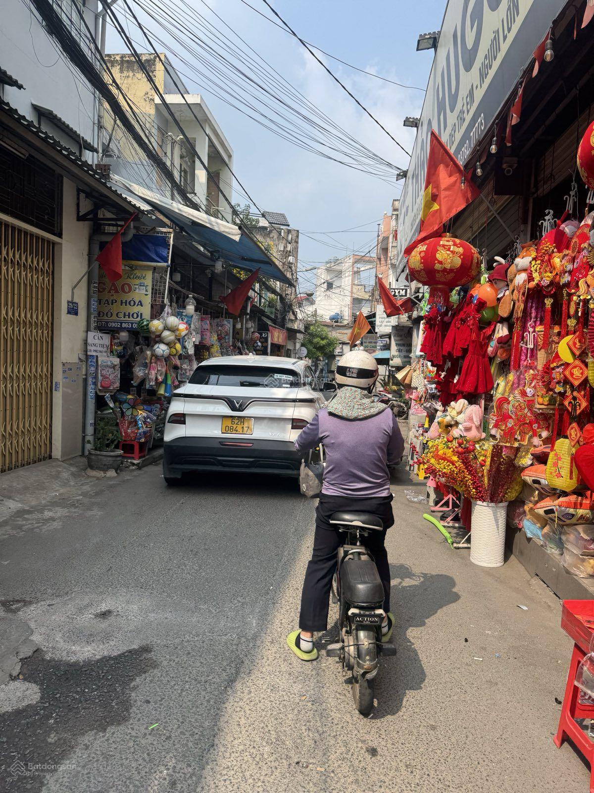 Trường Chinh - mặt tiền phân lô - 6m x 28m - có dòng tiền - chính chủ