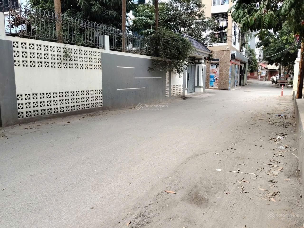 Cực ngon! Bán đất đường Quang Tiến, Tây Mỗ. DT 35m2. Mt 5m. Ba bước ra đường ô tô tránh. Nhỉnh 5 tỷ