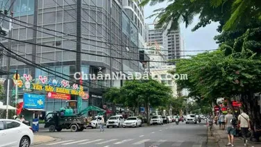 Bán nhà khu Phố Tây DT 132m2 ngang 6,3m đất đẹp hiếm, gần biển Nha Trang, giá 180tr/m2 sẵn sổ