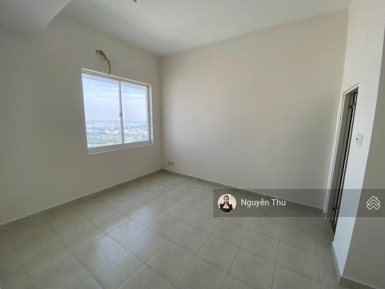 Bán 2PN2WC 95m2 Phú Mỹ Thuận, tầng cao, view thoáng. Giá bán 2.55 tỷ. LH: 0906 600 ***