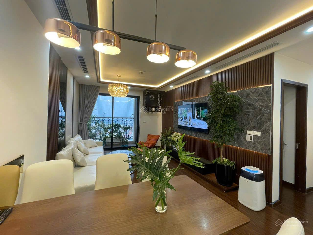 Chính chủ cần bán căn hộ đẹp tại Chelsea Park, 9,7 tỷ, 98m2, 3PN, 2WC, Cầu Giấy LH: 0971 864 ***