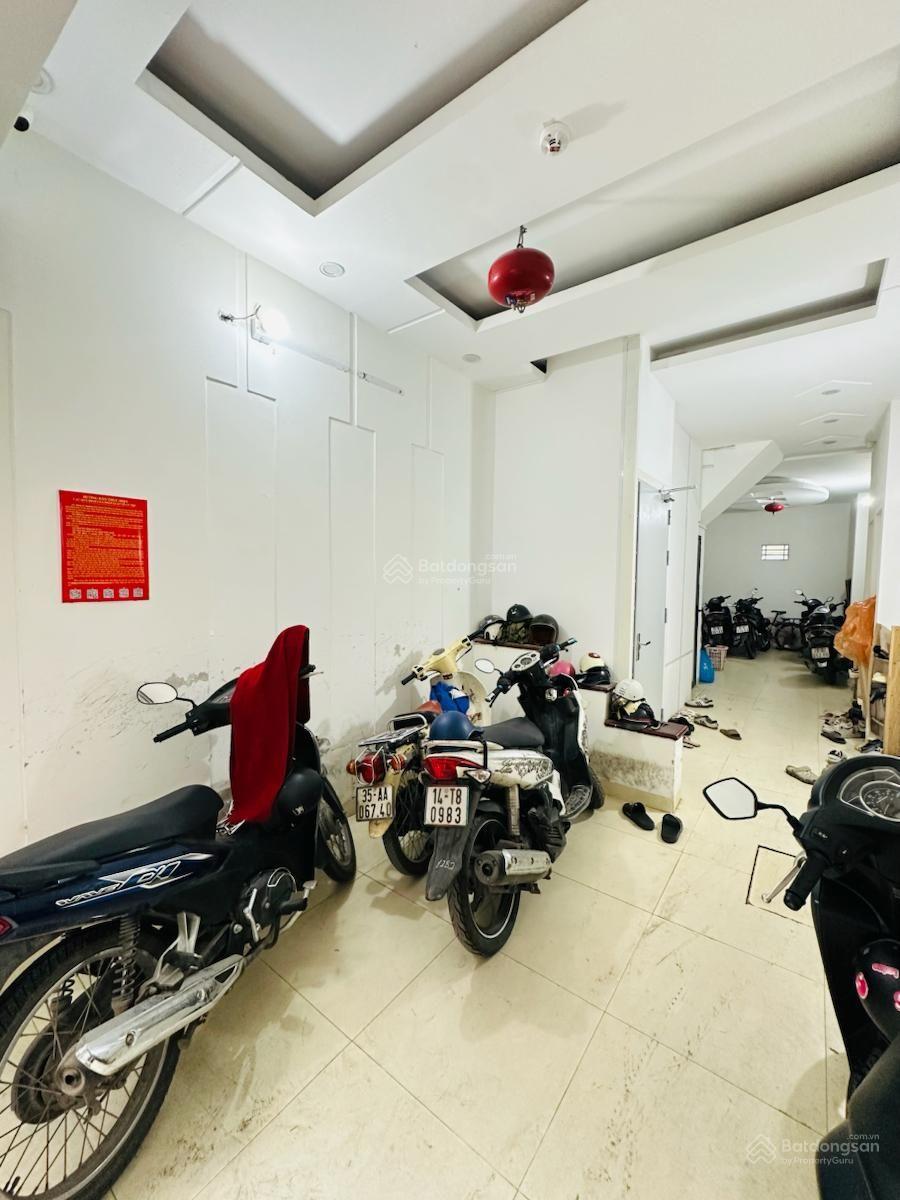 Chuẩn 100%! Nhà dòng tiền và ở Doãn Kế Thiện DT 30tr/th, dân xây ở ngay, sổ đẹp, ngõ 3 gác, 40m2*7P