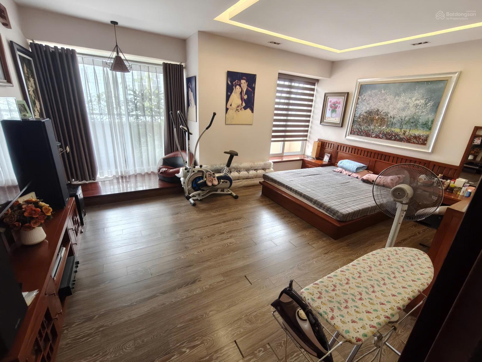 Chính chủ bán căn hộ chung cư 4PN, 3WC, 168m2 giá chỉ 15,9 tỷ tại Lê Văn Lương LH: 0971 864 ***