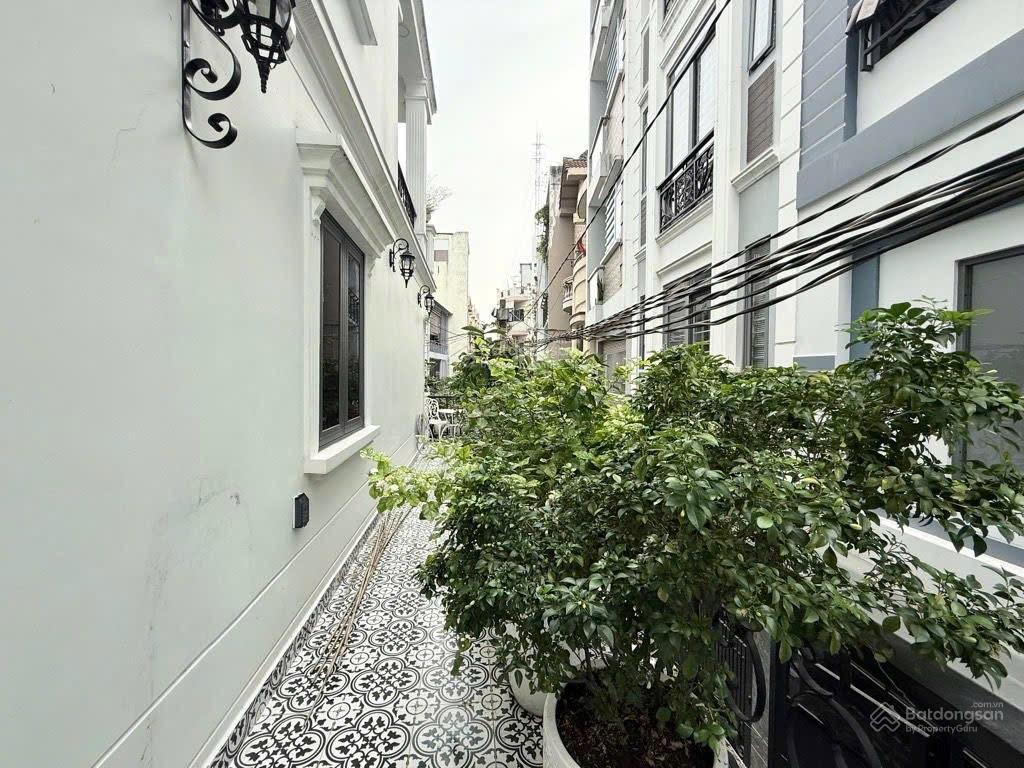 45.2m2 hẻm xe hơi cạnh mặt tiền Huỳnh Văn Bánh Phú Nhuận 3 tầng chính chủ nhà mới đẹp chỉ 9,7 tỷ TL