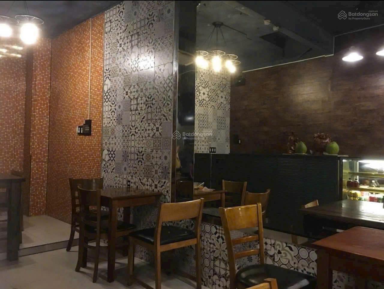 Chính chủ cần cho thuê nhà hxh Nguyễn Trọng Tuyển, 3 lầu. Giá 14tr/tháng