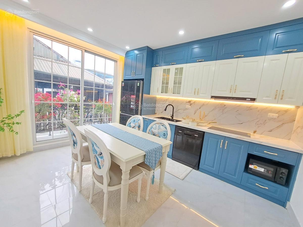 Bán rẻ, CCMN Đê La Thành - Đống Đa - 85m2, 8 tầng, 22pkk, dòng tiền 130tr/th. Full nội thất, PCCC