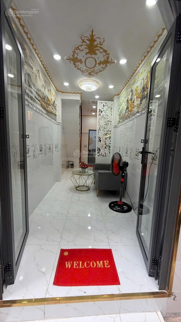Nhà đẹp giá rẻ 3 tầng BTCT 16.79 m2 Tân Hoà Đông chỉ 2.29 Tỷ
