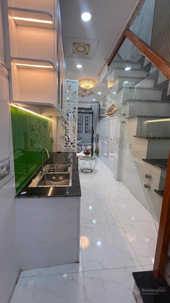 Nhà đẹp giá rẻ 3 tầng BTCT 16.79 m2 Tân Hoà Đông chỉ 2.29 Tỷ