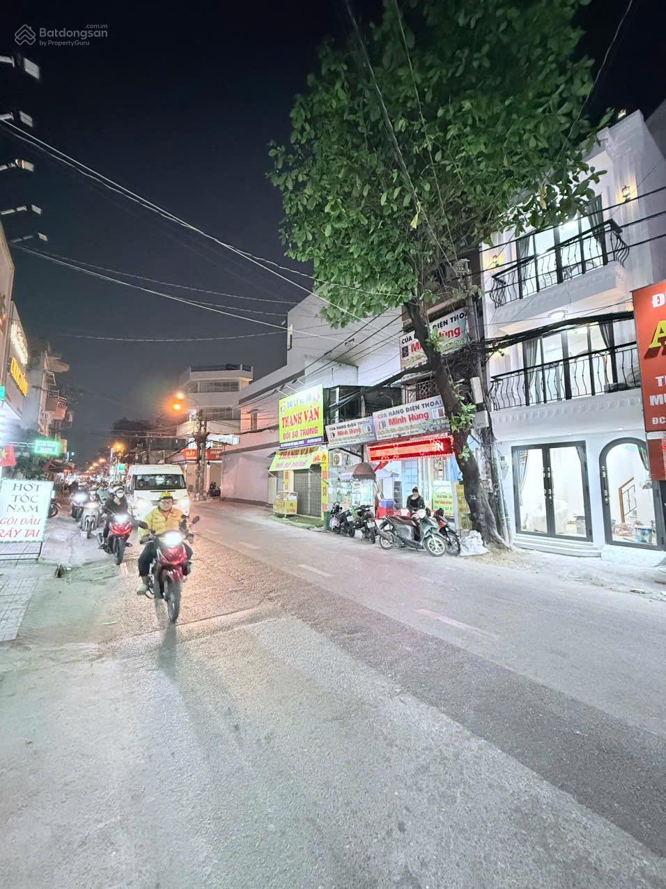 Siêu phẩm mặt tiền-xây mới-sầm uất địa chỉ: MT kinh doanh đường Văn Cao Phường Phú Thạnh Tân Phú