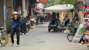 BÁN LÔ ĐẤT GẦN TRỤC CHÍNH 50m VUÔNG VẮN