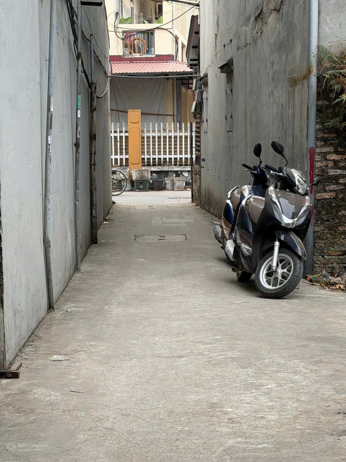 BÁN LÔ ĐẤT GẦN TRỤC CHÍNH 50m VUÔNG VẮN