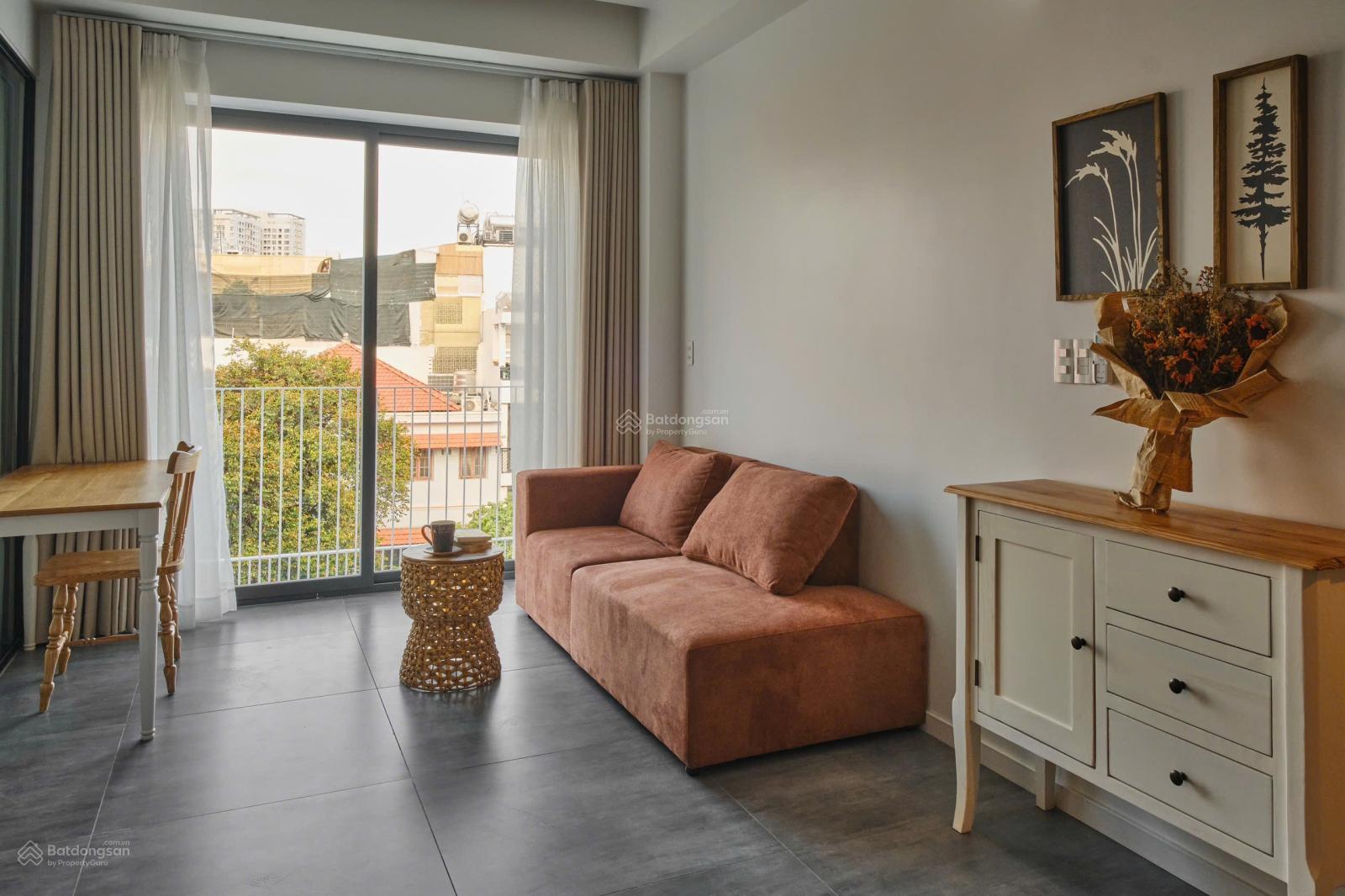 Cho thuê 1PN balcony cao cấp gần công viên Lê Văn Tám, chợ Tân Định đường Trần Quốc Toản Quận 3