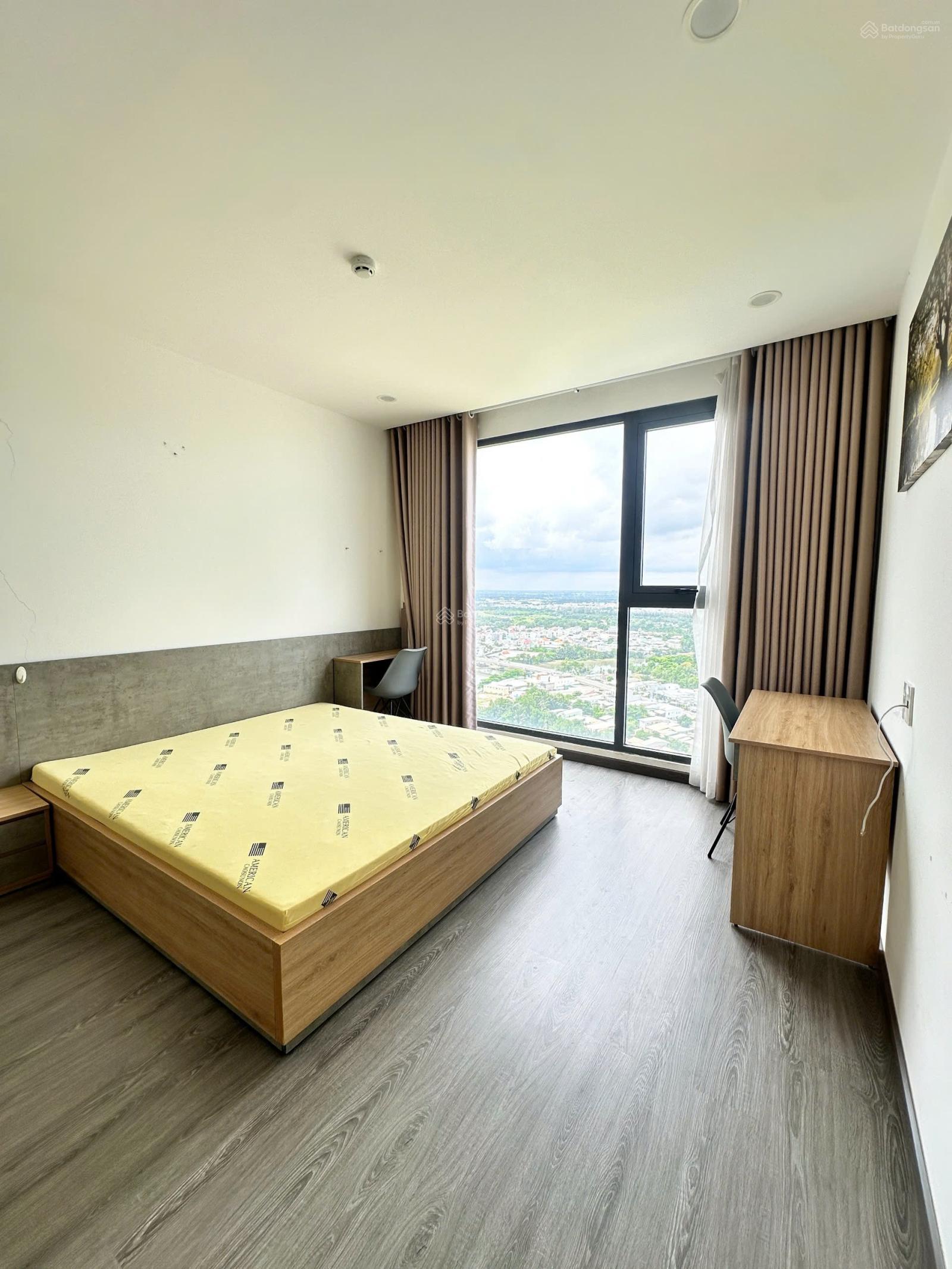 Cần bán căn hộ đối diện TTTM Vivo City, Lavida Plus 96m2-3PN, full nội thất, giá 6tỷ650 (102%) Cần bán căn hộ đối diện TTTM Vivo City, Lavida Plus 96m2-3PN, full nội thất, giá 6tỷ650 (102%)