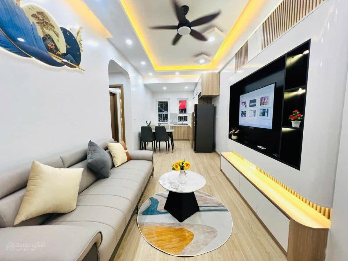 Có 102! Bán nhà khu Yên Hòa, Cầu Giấy, dân xây, sát phố, 35m2*5 tầng giá 6.x tỷ