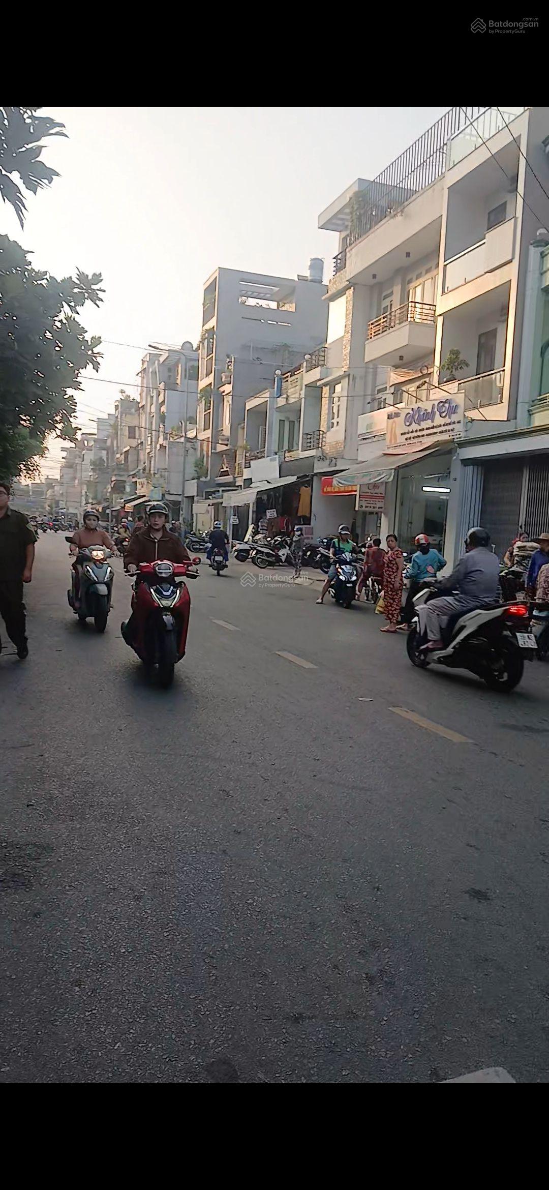 11 tỷ 500 thương lượng, nhà 6 tầng mặt tiền kinh doanh, diện tích : 4 x 18