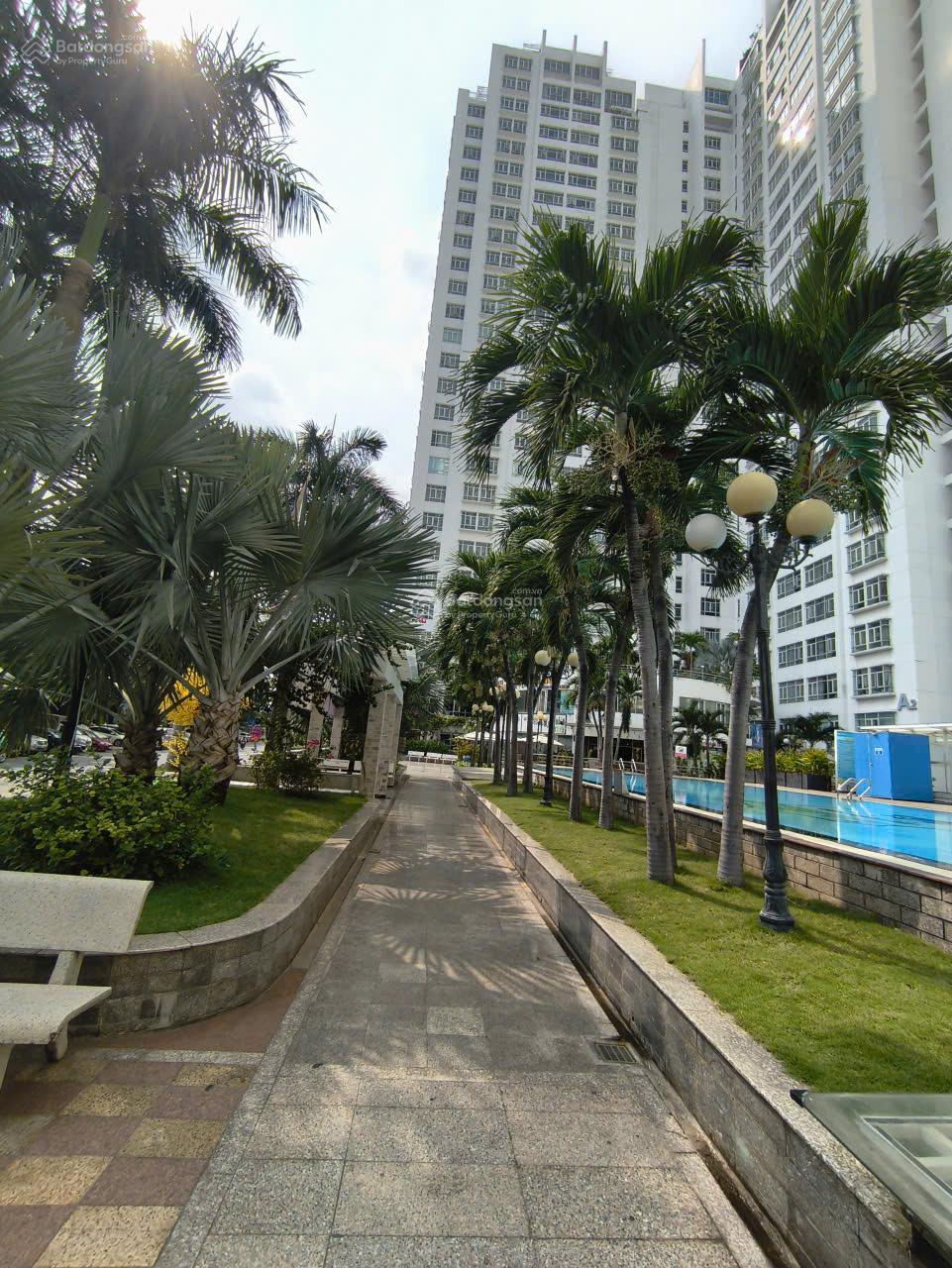 Cần bán căn hộ Hoàng Anh An Tiến, 96m2 2PN, tặng nội thất Giá 3.75 tỷ LH Ms Viêm 0938 971 ***