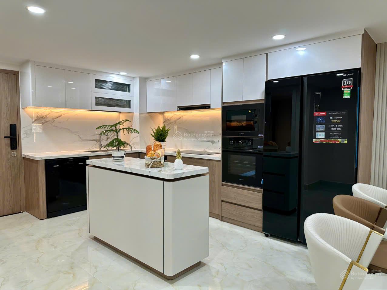 Bán căn Duplex Sky 1, Phú Mỹ Hưng, DT 71m² + lửng, 4PN 2WC. Giá 8,1 tỷ TL