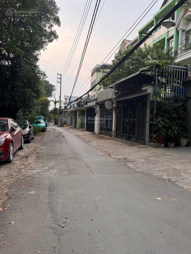 BÁN NHÀ THỦ ĐỨC 3 TẦNG MẶT TIỀN ĐƯỜNG 36- P HIỆP BÌNH CHÁNH- Dt: 60m2(4x15)- Chỉ : 5.1 tỷ- 3pN,3WC