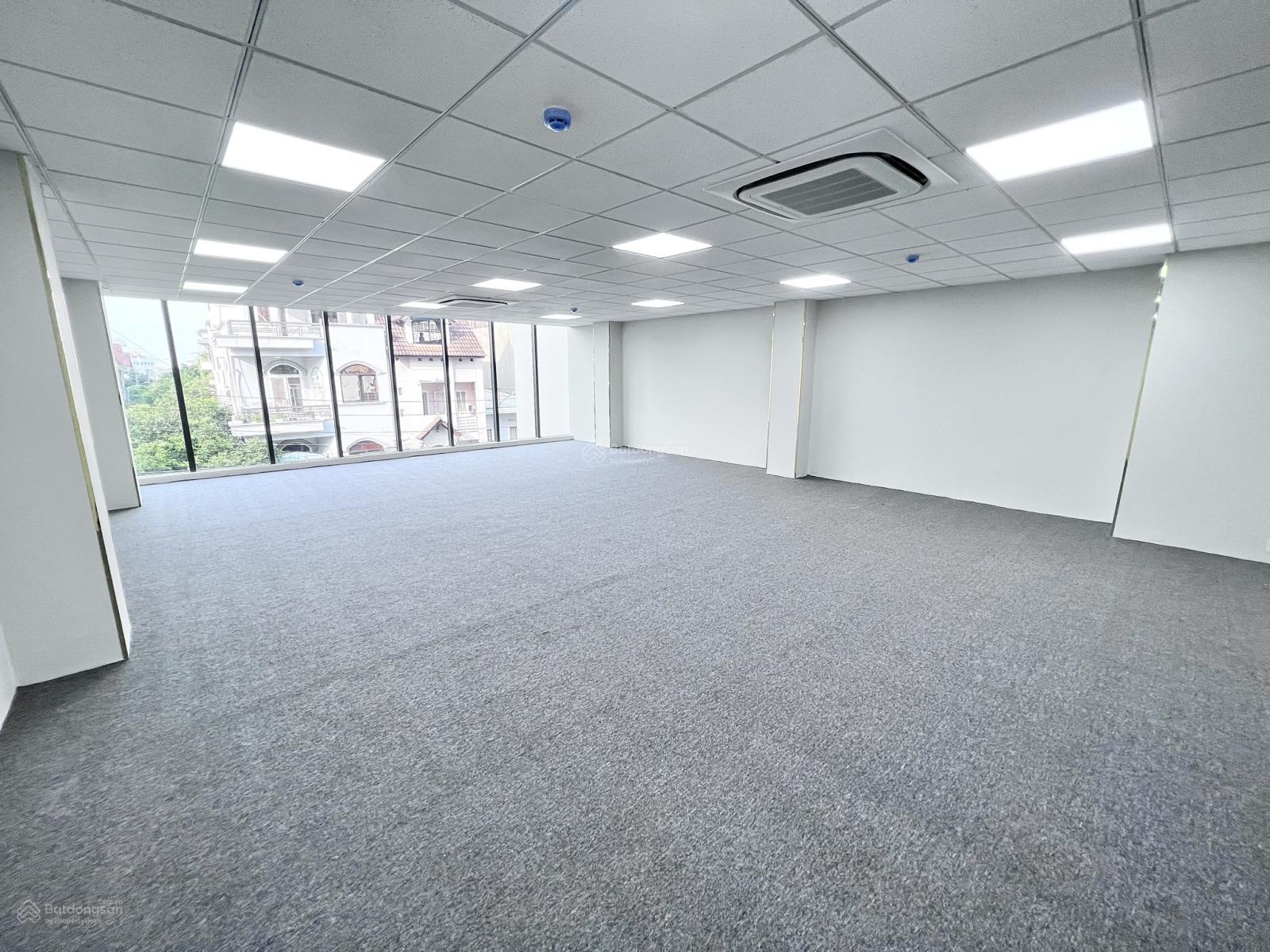 Chính Chủ Bán Nhà Lô Góc Hồng Tiến, Long Biên - 6 tầng 165m² - Mặt tiền 10m - Nhỉnh 75 Tỷ Chính Chủ Bán Nhà Lô Góc Hồng Tiến, Long Biên - 6 tầng 165m² - Mặt tiền 10m - Nhỉnh 75 Tỷ